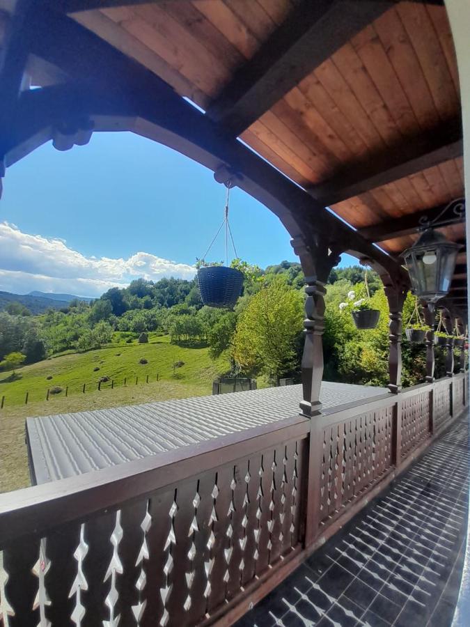 Mosia Dar In Rai Daire Berbesti Dış mekan fotoğraf